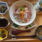 日本料理 h - ひゅうが海鮮丼