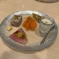 Uomi - 