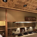 青蓮院門跡前 月おか - 