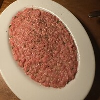 カルネジーオ イースト - 