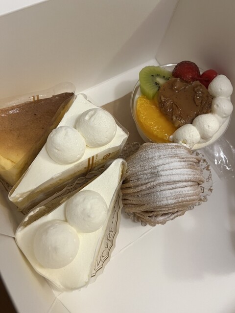 パティスリー アヴァンセ 新青森のケーキ・洋菓子専門店