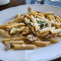 La Terrazza SABATINI - ポルチーニ筍と舞茸、イタリア栗のクリームペンネリガーテ