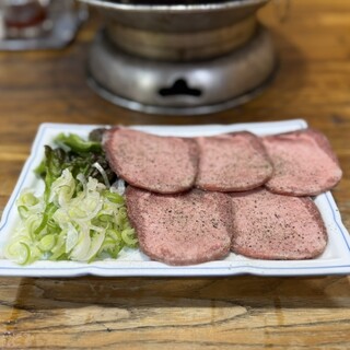 炭火焼肉白河_0