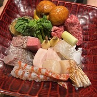 天麩羅とお蕎麦　三輪 - 始めに今日の食材を見せてくれます