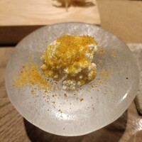 鮨 いつみ - 自家製カッテージチーズにからすみ