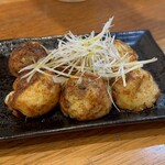 Naniwaya - 章魚燒 起司羅勒¥550