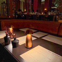 ザ タヴァン グリル＆ラウンジ - 