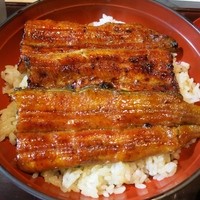 美濃吉 京王新宿店 - うな重(一匹半入り・5076円)・うな重本体