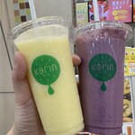 果汁工房果琳 - ドリンク写真:パイナップル M 390円 ブルーベリーミルク M 420円
