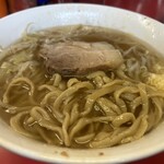 ラーメン二郎 三田本店 - スープを吸ったやわ麺美味すぎた