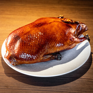 伝統的な中華料理をベースに、独自の解釈で新たなスタイルを展開