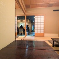 会席料理 岸由 - 店内