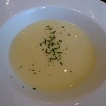 クレープリー・スタンド シャンデレール - じゃが芋スープ