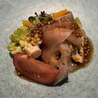 銀座 焼 新潟屋 - １度目のサラダ