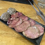 立喰い焼肉 治郎丸 野毛店 - 