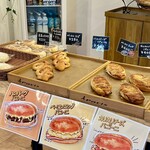 焼きたてパン工房 かえでの木 - パニーニ三兄弟d(^_^o)