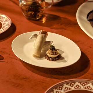 高級食材を新鮮な味わいで愉しめる、コンテンポラリーな中国料理