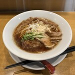 ら～めん坊鹿馬 - 醤油そば(1,100円、斜め上から)
