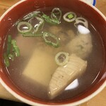 魚三酒場 - ぶりつゆ120円 薄味なのに出汁感凄い 具沢山
