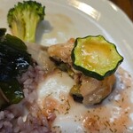 キッチン ブルー グローブ - ズッキーニを添えて