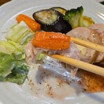 キッチン ブルー グローブ - 人参を添えて