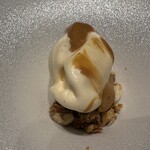 北海道焼肉 北うし - デザートはバニラアイス、カラメルナッツが美味い