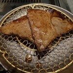 北海道焼肉 北うし - タレで