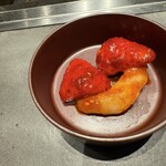 北海道焼肉 北うし - キムチはボタンエビとイチゴ