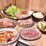 個室 神戸焼肉×食べ放題専門店 肉丸 - 