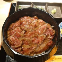 炭火和牛焼肉もうもう亭 広小路店 - 