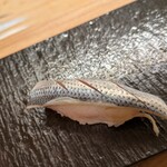 すし割烹 すし処 一会 - 「小肌」