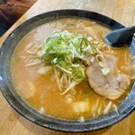 ラーメンさんぱち - 料理写真:味噌ラーメン