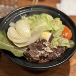Food&Bar SHELL - 月桃の葉で巻いた石垣牛の陶坂焼き