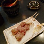 やきとり大野屋 - いつもの新鮮レバー焼も美味いし、串焼きのレバー・ナンコツ・タンも最高！
特にタンは大好きだけど、今日のは…もとい今日のも絶品でした★★★
本年もよろしくお願いいたします(⁠ʃ⁠ƪ⁠＾⁠3⁠＾⁠）