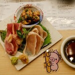 炭火焼鳥しげ 伏見店 - 鶏のたたき3点盛り　ハーフサイズ