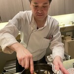 おい河 - シェフが混ぜ混ぜ