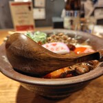 焼肉ホルモン 龍の巣 - スタミナかすうどん 1480円、牛すじ 350円