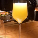 Metis - りんご、オレンジ、マンゴーのカクテル