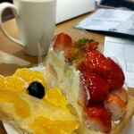 フルーツケーキファクトリー - 料理写真:
