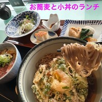 ダイナミックキッチン＆バー 響 カレッタ汐留店  - 冷たいお蕎麦も当然、キリッと締まっていて美味しいけど、かき揚げ天のトッピング付けて正解☆更に美味しい☆