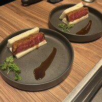 焼肉うしごろ 新宿三丁目店 - 