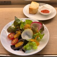 ビストロカラト - サラダ(人参のドレッシング)･スープ