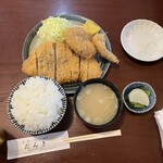 だんき - ロースカツ定食にキスとメンチをトッピング