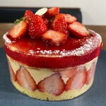 パティスリー リョーコ - 苺のフレジェ