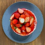 パティスリー リョーコ - 甘酸っぱい可愛いいちごたっぷり