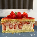 パティスリー リョーコ - ムースリーヌの中にもたっぷりでしょ？想像以上でしょ？