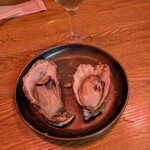 5坪 - 牡蠣酒蒸し 2個490円