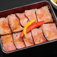 赤身ローストビーフ重