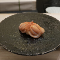 鮨 なんば 日比谷 - 赤貝