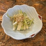 酒のみ屋 魚久 - 島らっきょうの塩漬け